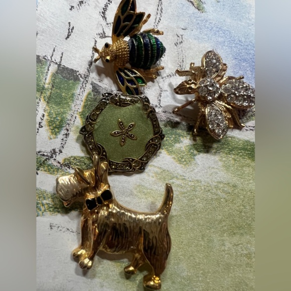 Vintage‎ Brooch Lot Scottish Terrier and Bee’s